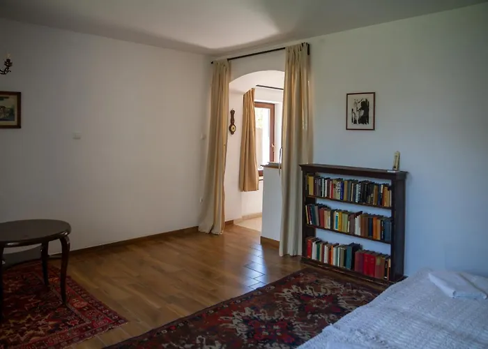 Fonix Haz * Pécsely